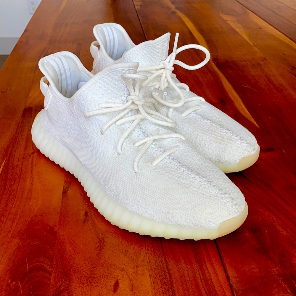 Yeezy Boost 350 v2 in Cream White